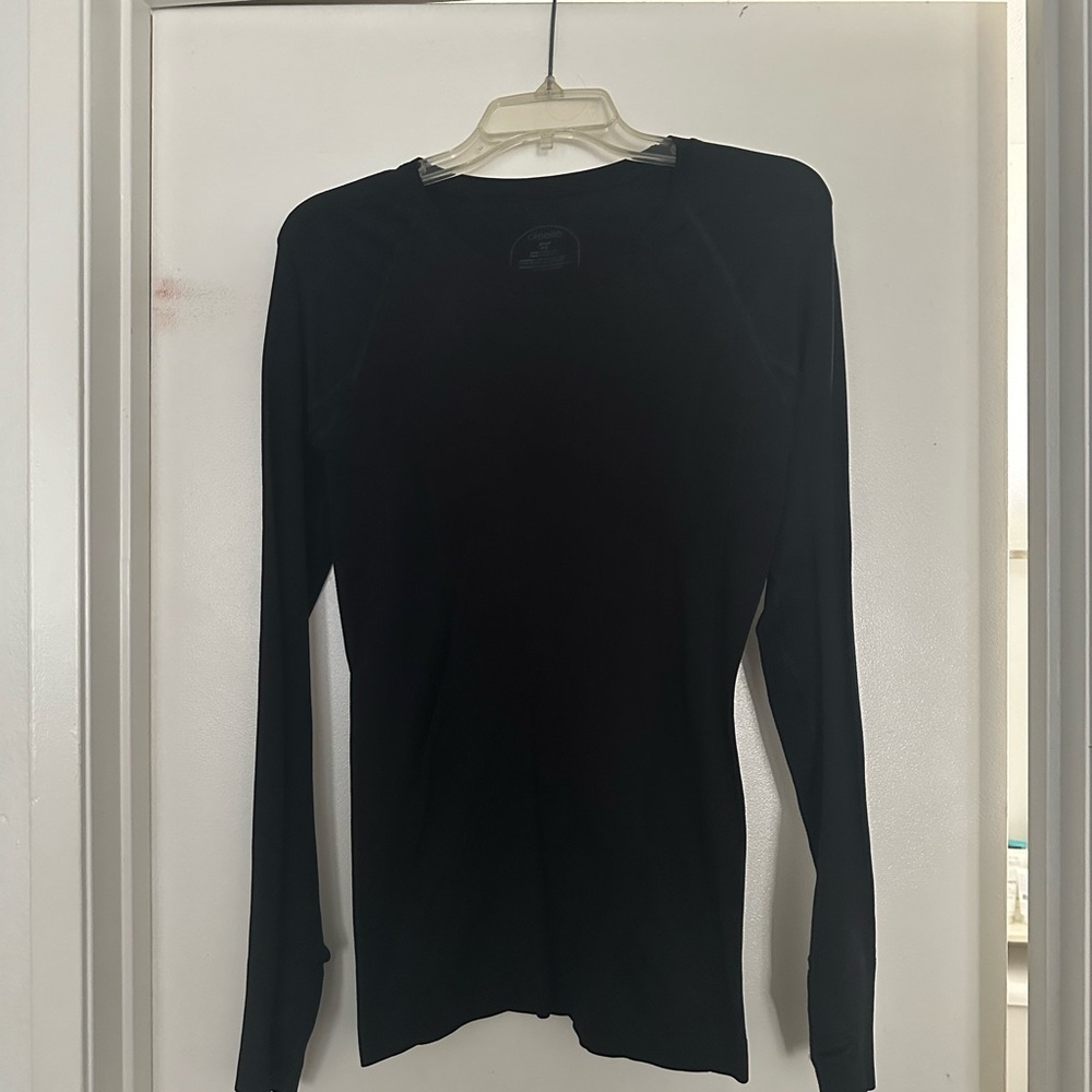 Oiselle black long sleeve running shirt. Size Small